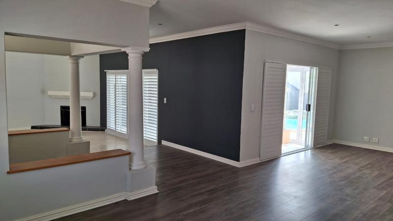 To Let 4 Bedroom Property for Rent in West Beach Western Cape